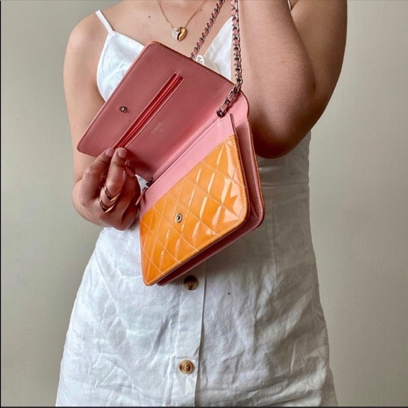 Authentic Chanel Wallet on Chain - Picture 5 of 10